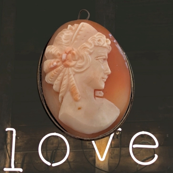 Vintage silver shell cameo brooch pendant. Estate - Picture 8 of 16